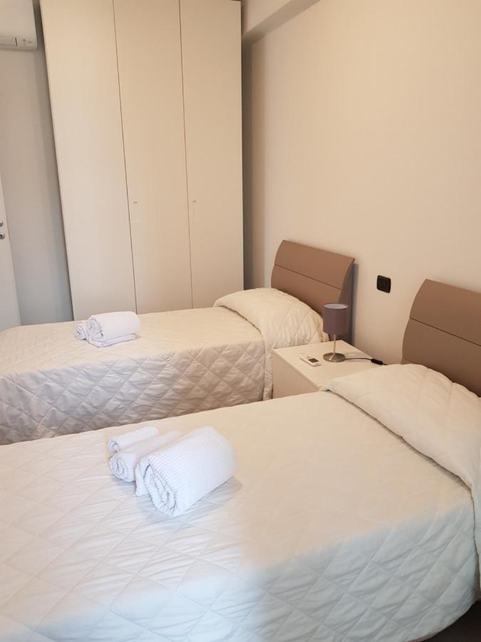 Appartamento Rosy Πεσκιέρα ντελ Γκάρντα Εξωτερικό φωτογραφία